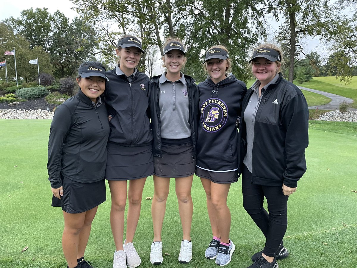 TBHSgirlsgolf's tweet photo. Today might have been the hardest round of golf these ladies have ever faced. They may not of had the results they hoped for at the beginning of the day, but the Coaches are very proud of your hard work and dedication. https://t.co/dre1HuHd4u