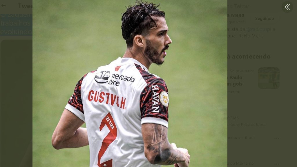 Apmax2011's tweet photo. O zagueiro Gustavo Henrique também realizou trabalhos no campo do Ninho do Urubu e vai evoluindo em sua recuperação.
#Raflamelo https://t.co/S35hP13ivg