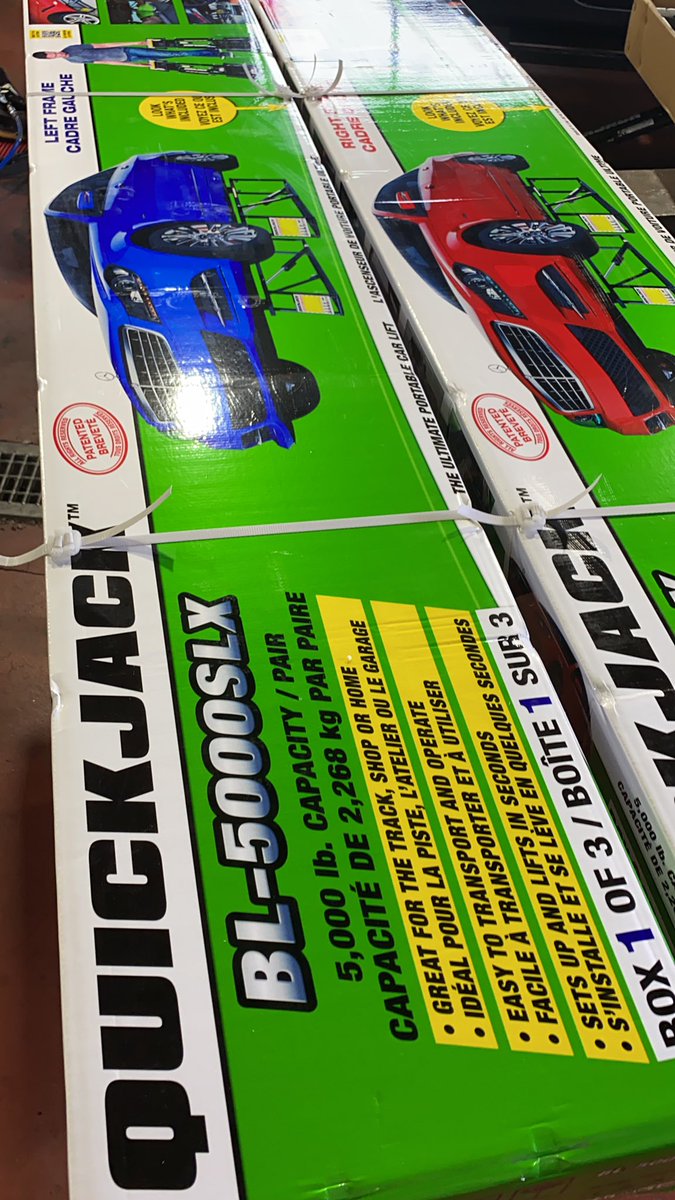 QuickJack_Japan's tweet photo. タイヤ交換の時期に入ってきます。
在庫もなくなりつつありますのでお早めのご用意を！
#QUICKJACK
#クイックジャッキ
#タイヤ交換 https://t.co/3AYgxpMq4I