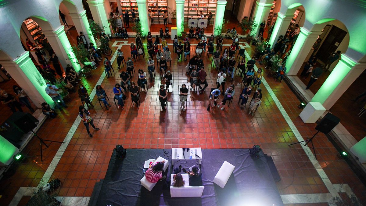 ferialibrocba's tweet photo. Día 11, último día de la #FLC2021, en imágenes.

#TrascenderFronterasAcercarCulturas https://t.co/Kd4kzQjVOD