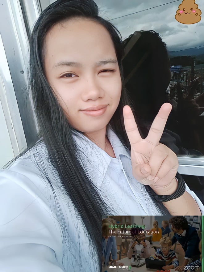 MadzRomero's tweet photo. #Y4iT #Y4iT2021 Another selfie there.. just making some memories hehe .. #LVCC https://t.co/78jb7blk3S