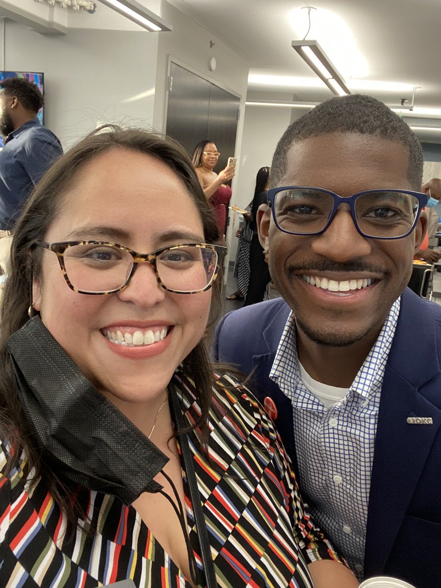 kristinsooner's tweet photo. #OKCMEDWeek kicked off tonight in OKC! Congrats to the 4 award winners &amp; come see us at more events https://t.co/OiMiTwjksZ #LauchOKCMetro https://t.co/darXshwBQg