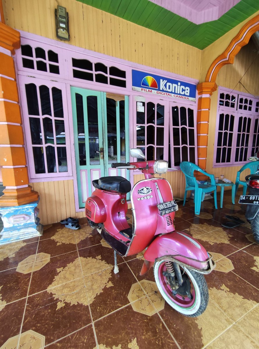 fat_lee's tweet image. Semoga bisa cepat bangkit kembali dengan warna dan sentuhan yg berbeda #vespa #smallframe