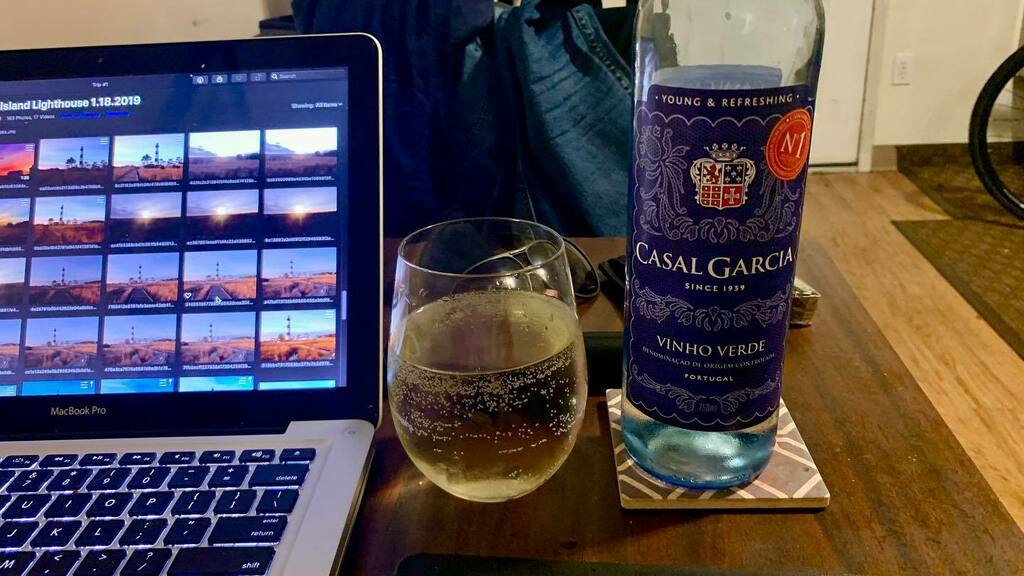 chasingthelight's tweet photo. Love this, drink a bottle at a time… https://t.co/0WvTGbX1eO https://t.co/IW3o7NV5oQ