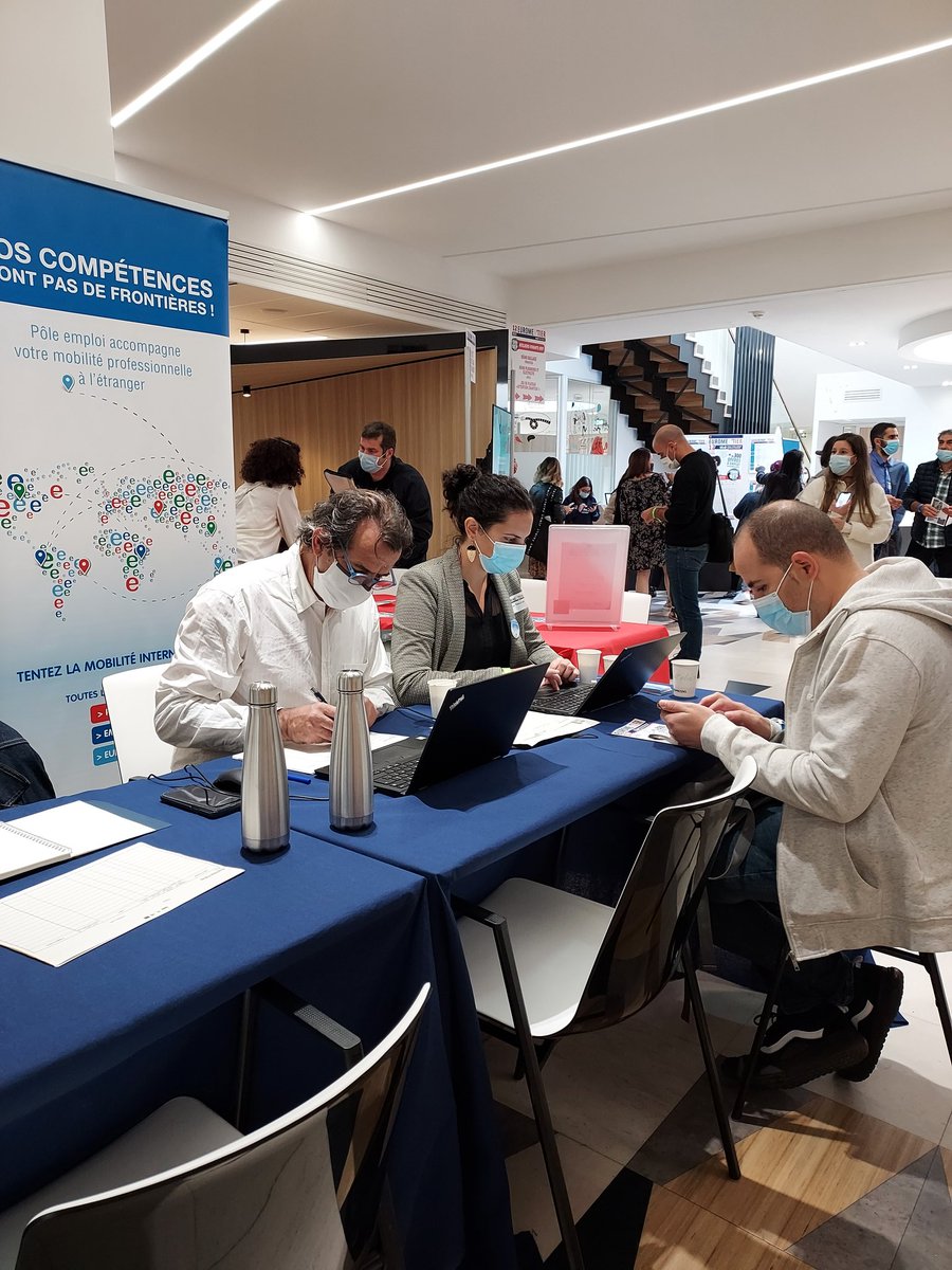 <a href="/DardennesJoris/">Joris DARDENNES</a> <a href="/euromedtier/">Euromedtier</a> <a href="/WTCMarseille/">WorldTradeCenter MRS</a> <a href="/euromedtier/">Euromedtier</a> l'équipe #pôle emploi #mobilitéinternationale vous accueille sur son stand pour vous accompagner dans votre projet 🌎 !!!