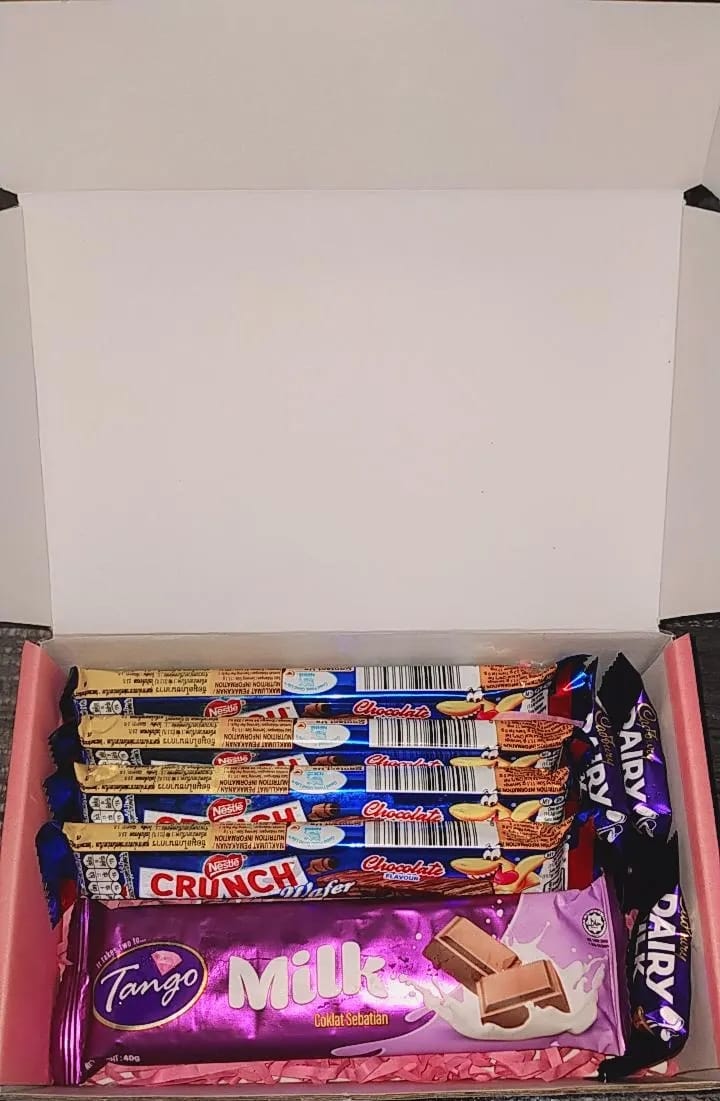 zettygloss's tweet photo. @erniiothman Giftbox murah Rm6 - Rm15 (postage Rm6) 💋 dm for your order 
https://t.co/hXFxYoPUf0 https://t.co/0NzxRHYRjt