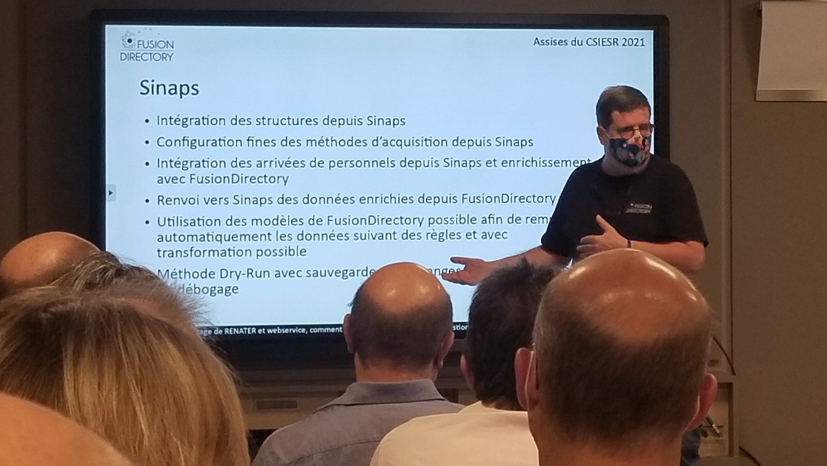 BertrandMocquet's tweet photo. #csiesr2021 #Jour2 Où l'on cite #Sinaps d'@Amue_Com dans la présentation de @fusiondirectory https://t.co/qS87pYjGLi