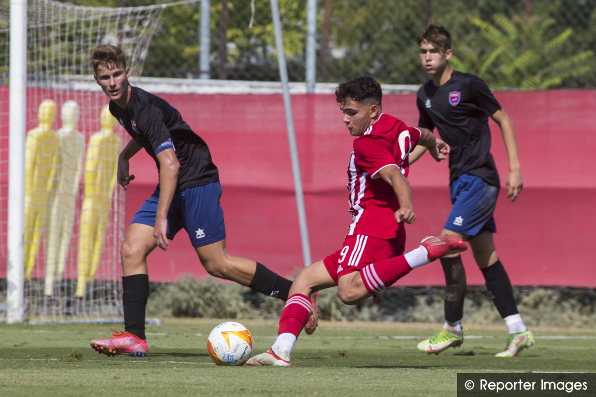 Super_League_GR's tweet photo. Ολυμπιακός-Πανιώνιος 9-0 για το Πρωτάθλημα Super League K17 / Super League U17: Olympiacos-Panionios 9-0
#slgr #u17 #matchday6 #olypgss #Olympiacos #Panionios https://t.co/82fL1NEN7Y