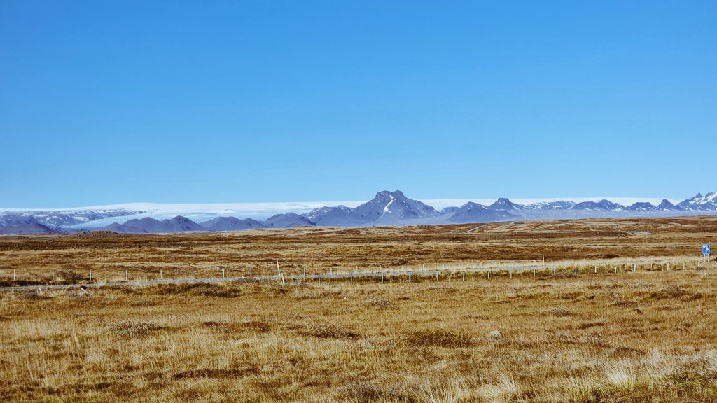ThorTravel_ICE's tweet photo. Langjökull glacier @GullfossKaffi 

#glacier https://t.co/0KkcoN8bBs
