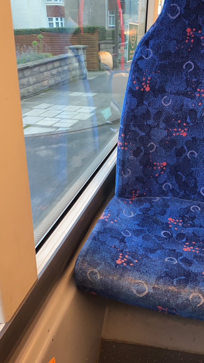 GailWhyte's tweet photo. Travelling in to city centre for my first (and last 😢) day in @HeritageFundNI office. Have forgotten how much I missed listening to a good podcast on the morning commute 🎧#backtotheoffice #commuting https://t.co/9yfKieH5E6