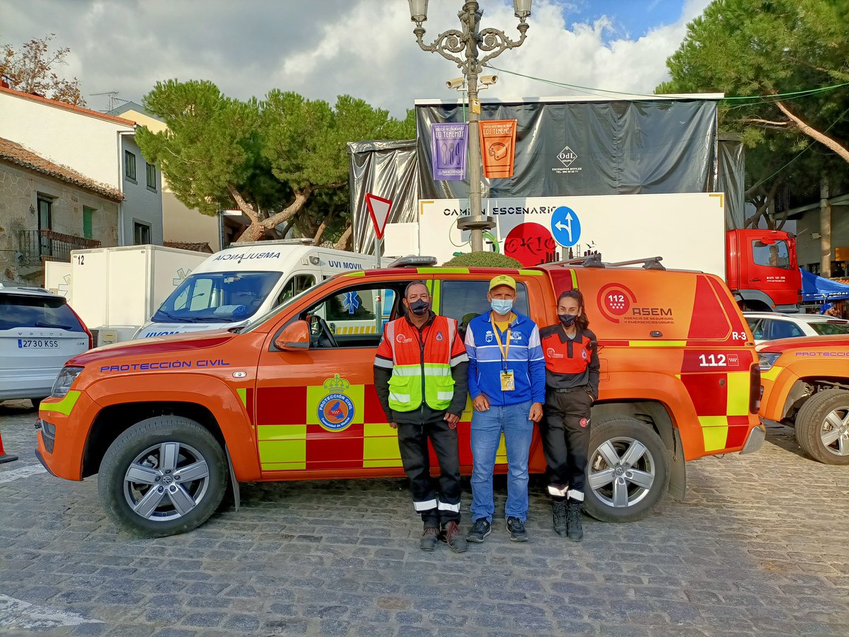 MUCHAS GRACIAS al #ERIVE Protección Civil #ASEM112 <a href="/112cmadrid/">112 Comunidad de Madrid</a> <a href="/ComunidadMadrid/">Comunidad de Madrid</a>  por colaborar con tanta profesionalidad y entusiasmo en <a href="/GTPenalara/">GranTrail Peñalara🗻</a> <a href="/RSEAPenalara/">RSEA Peñalara</a> dando mayor seguridad en montaña y zonas de difícil acceso. Grandísimo trabajo el vuestro 🔝🚑🚒⛰️ <a href="/CarlosNovilloPi/">Carlos Novillo Piris</a>