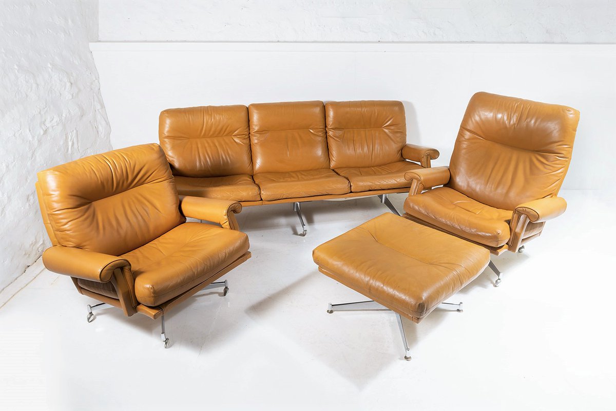 GreencoreGD's tweet photo. An exceptional, original, Howard Keith Tan Leather Sofa in superb original condition. Also the matching swivel chairs complete with footstool. #howardkeith #interiordesign #vintage #leather #seating #quality #interiors https://t.co/XmINviA9QL https://t.co/tF1NLyF25D