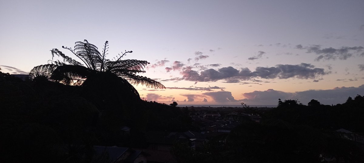 macgibbons's tweet photo. Blardy hell. Lovely sunset like this . . . and now rain!
#SpringFromHell https://t.co/I09UPRaS06