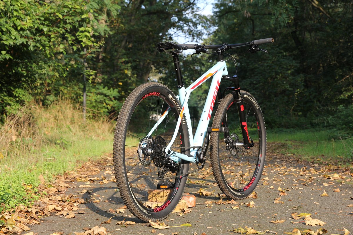 Superleicht, wendig und kraftvoll!

Das 2016er <a href="/TrekBikes/">Trek Bicycle</a> Pro Caliber 9.8 SL in #powderblue zeigt´s allen!

Hier: tinyurl.com/n28wbdp9

#radmitte #trek #magdeburg #sachsenanhalt #mtb #hardtail #carbon #crosscountry #rideon #gelände 
(unbezahlte Werbung wegen Markennennung)