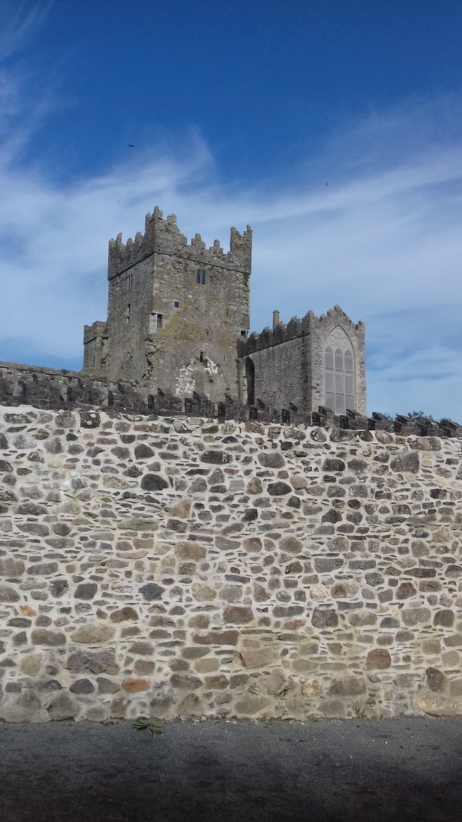 shazbk22's tweet photo. #wexfordhols #sunny southeast #hook 🌞🍸😊 https://t.co/uUVKmSfTeC