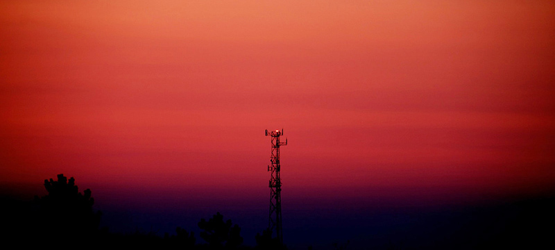 miroantol's tweet photo. The rollout of #5G across the globe is forging ahead, and that advance means phasing out legacy cellular bands. 2G &amp; 3G networks were the foundation of early #IoT tech. You must ensure that the impending sunset won't leave your network in the dark. https://t.co/LKT2OFV2ra https://t.co/kSKQ2zXJPf