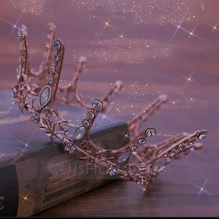 #NuevaFotoDePerfil
<<LA MUJER ES LA REINA DEL MUNDO Y LA ESCLAVA DE UN DESEO>>