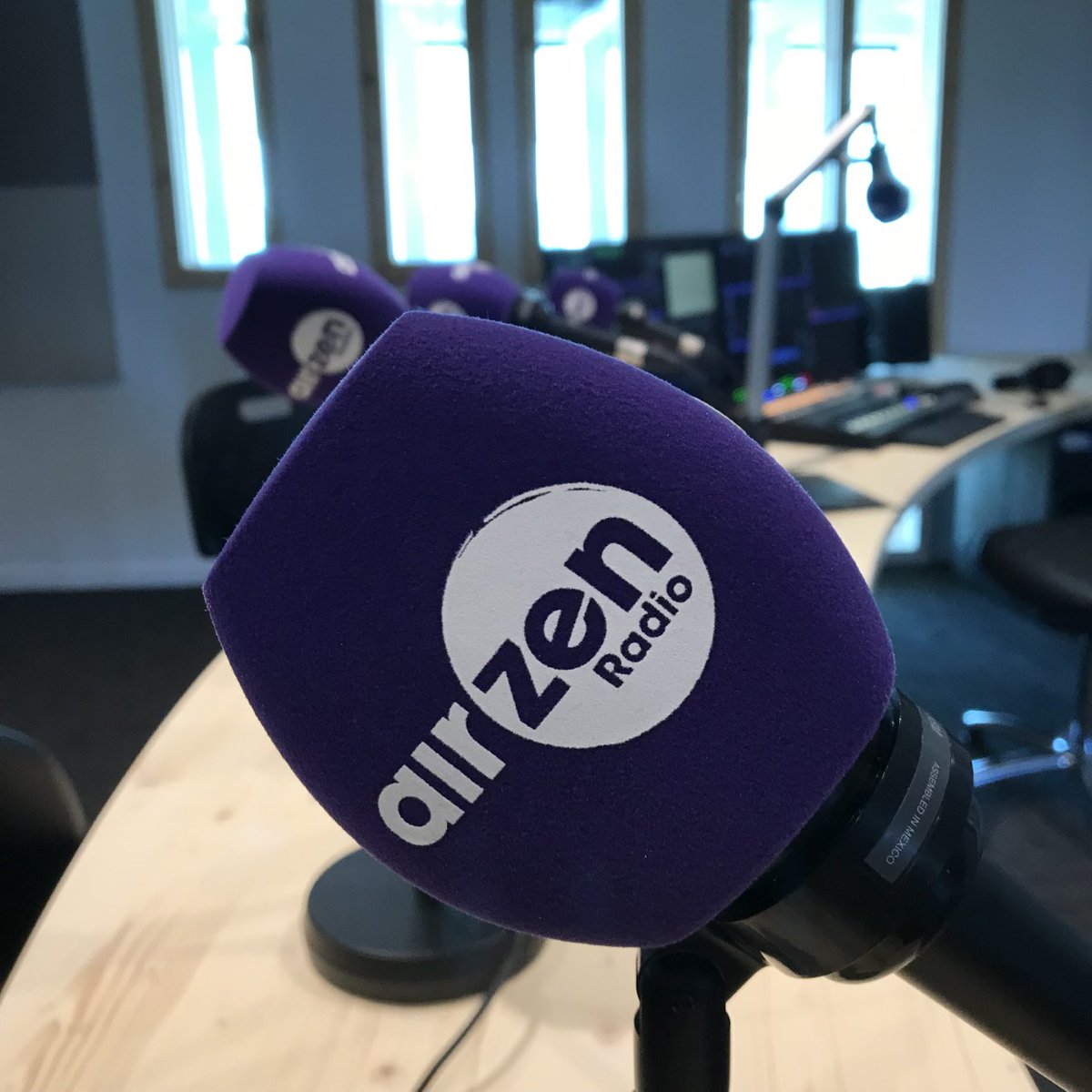 🎙AirZen Radio on Air 🎙
Rejoignez la 1ère radio nationale française 💯positive!
Dès maintenant, vous pouvez nous écouter en DAB+ et sur airzen.fr