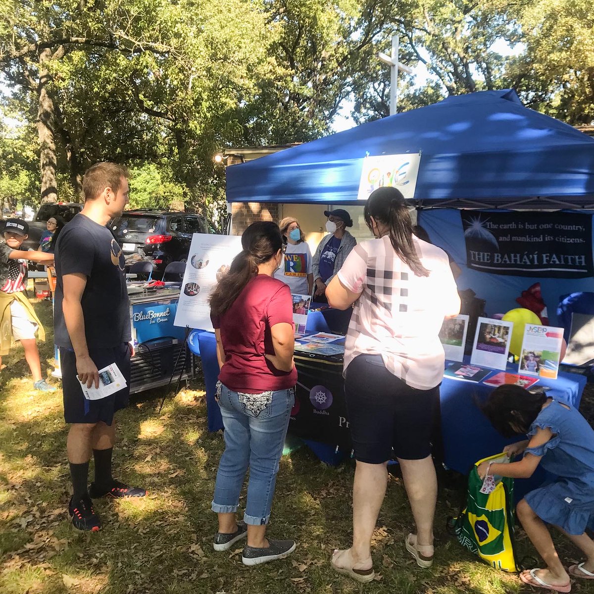BlueBonnetDSD's tweet photo. This past weekend, the Baha'is of Irving participated in the Irving Community Action Network (ICAN) Community Fair. 
We are thankful for the opportunity to partner with with Baha'is of Irving for this wonderful event! Check out their awesome booth and tasty treats!
#bluebonnetdsd https://t.co/kTFh5bebcU
