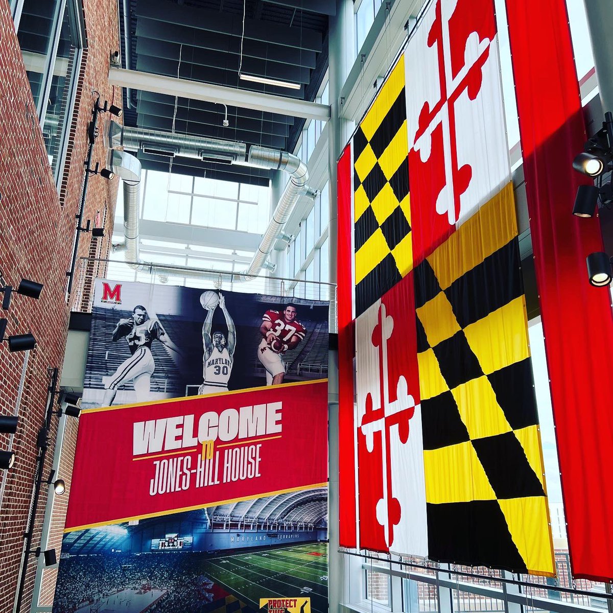 Martin_On_Terps's tweet photo. Historic Cole Field House is now Jones - Hill House! https://t.co/S5jKDMJI13