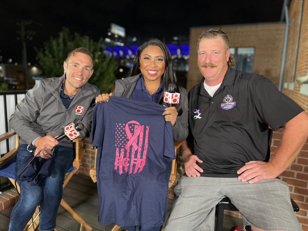 IAmAlexisRogers's tweet photo. Such a tough loss for the @Colts tonight 

BUT we ended the night at @GamedayFire where fans from both teams got together for a greater cause. All money raised here goes to widows and children of fallen firefighters in Baltimore. 

AMAZING work for a noble cause 

 @WISH_TV https://t.co/a6oG7Shilf