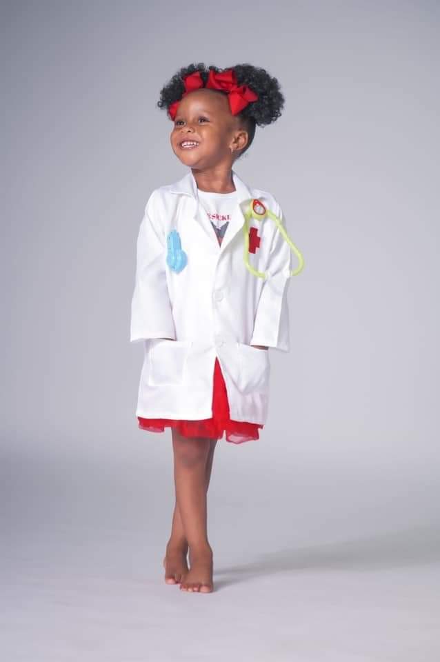 may5foundation's tweet photo. We would love to introduce you to our amazing little #warrior Alexa Rae.She has #sicklecell, but sickle cell doesn’t have her.She is the image of #courage!Thank you Jennifer & Algy Turner for sharing this beautiful princess with us.
#findacure #sicklecellmatters #may5foundation https://t.co/KwjEob6PIS