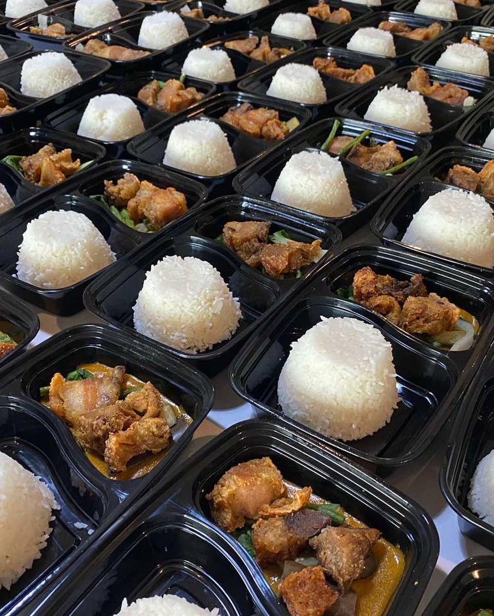 Project HCW Relief Day 23 - hot meals delivered to our Covid front line heroes at the National Kidney and Transplant Institute @NKTIgovph 

#Care #Share #Serve #Give #Bayanihan #HCWRelief