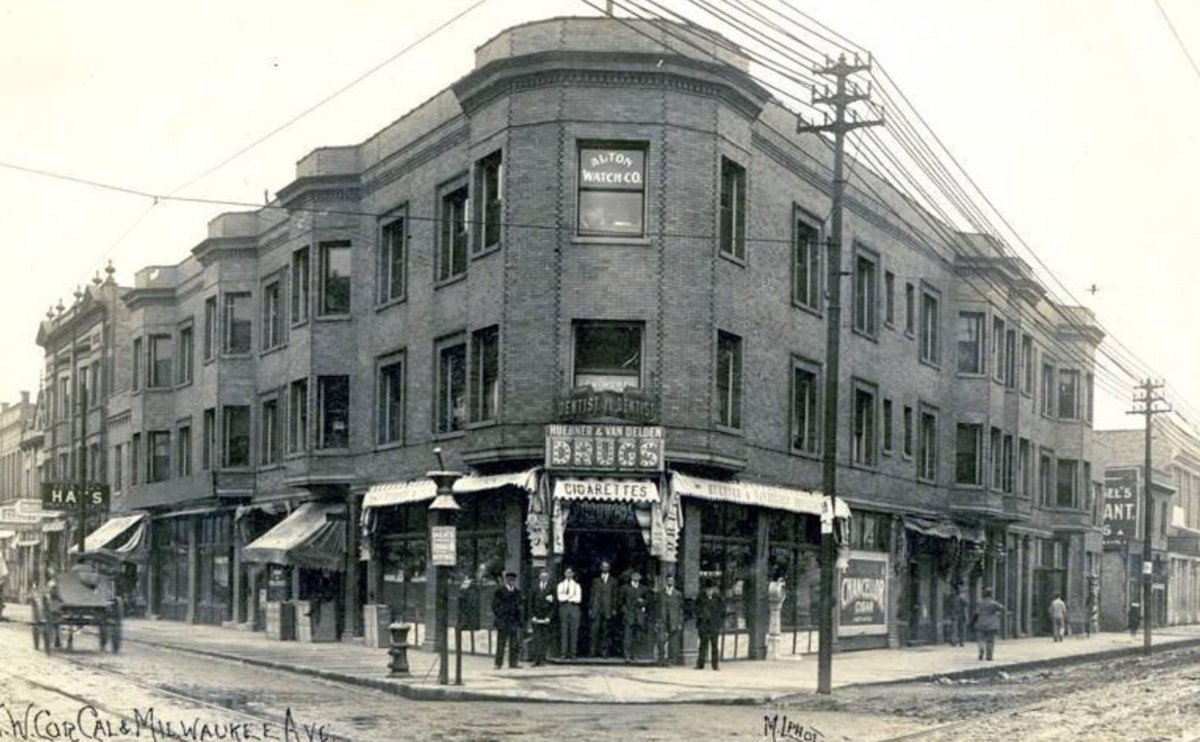 White Mystery (@missalexwhite) on Twitter photo PAST & PRESENT. The building <a href="/cafemustache/">Cafe Mustache</a> is in, on Cali & Milwaukee, courtesy of <a href="/ForgottenChi/">Forgotten Chicago</a>. #Flashback #LoganSquare PAST & PRESENT. The building <a href="/cafemustache/">Cafe Mustache</a> is in, on Cali & Milwaukee, courtesy of <a href="/ForgottenChi/">Forgotten Chicago</a>. #Flashback #LoganSquare