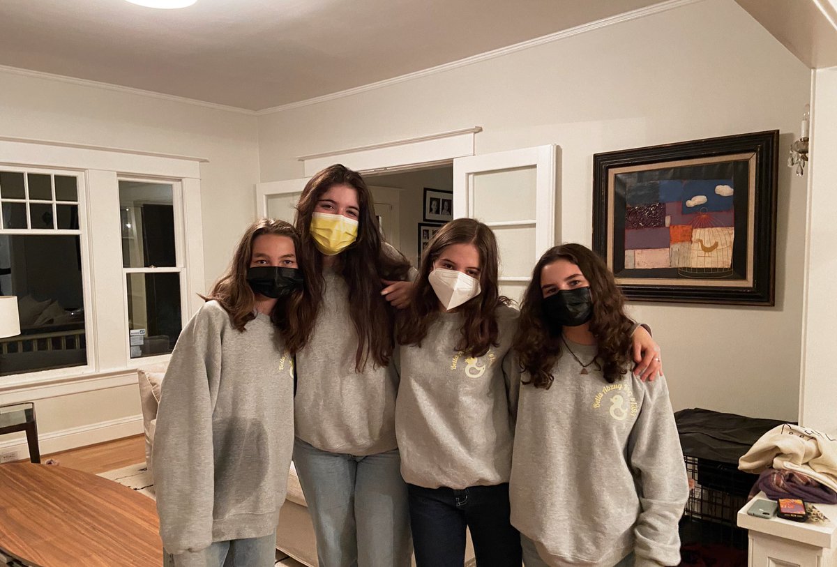 Accidental twinning moment in our Bella Abzug BBG merch (made by miss Aliza @egrsig )!! I love my ❤️ &amp; 🏡. Wbu??