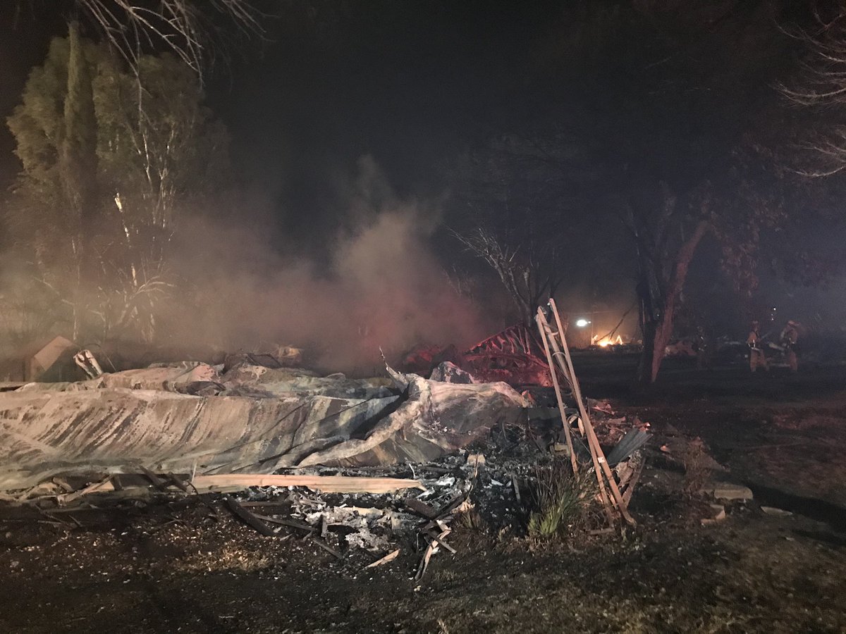 Van_Tieu's tweet photo. Devestating. At least 30 homes destroyed at the Rancho Marina RV park off Brannan Island Road in Sac County. River Delta Fire District says roughly 25 more homes threatened as fire is 30% contained. Winds continue to hamper fire fighting efforts. It’ll be a long night. @ABC10 https://t.co/45H0RtWKqo