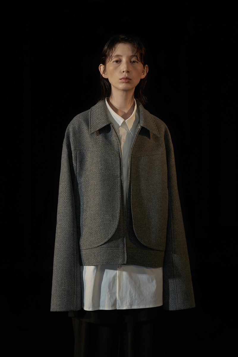 VEILGA_SEOUL's tweet photo. 2021 Fall-Winter “The light are still there”

https://t.co/zkqjTaG8vS

#베일가 #veilga #21fw #컬렉션 #룩북 https://t.co/HONhWshl2W