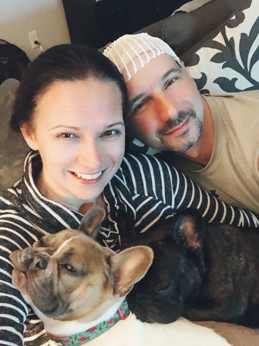 AmandaPitzo's tweet photo. #Glioblastoma #findacure #optune #novocure #myhusbandrocks #frenchbulldog https://t.co/8odiqmSTvO