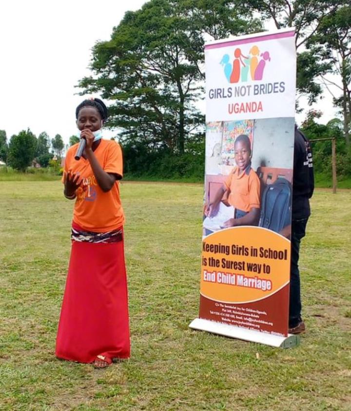 NinyeNBA's tweet photo. Rina (Not real name) gave birth during the Lockdown, and she is ready to resume School as soon as they are reopened.
She calls upon fellow young girls to learn from their mistakes and move forward to achieve their dreams #DayOfTheGirl #PowerToGirls @GirlsNotBrides @EchidnaGiving https://t.co/Raw3p3VicF