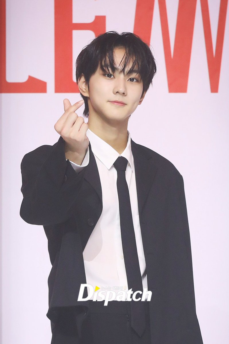 [PHOTOS] 211012

Individual Photos of ENHYPEN during their Media Showcase.
 
(1/3)

<a href="/ENHYPEN_members/">ENHYPEN</a> <a href="/ENHYPEN/">ENHYPEN OFFICIAL</a> #ENHYPEN #엔하이픈