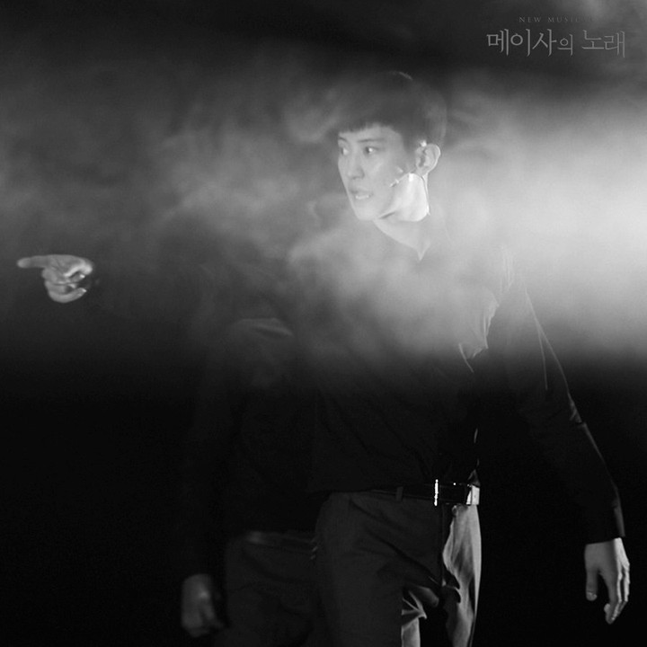 no_loey_no_life's tweet photo. #CHANYEOL Tech Rehearsal Photos ❤❤❤

#찬열 #메이사의노래 https://t.co/SukvhtAWP3
