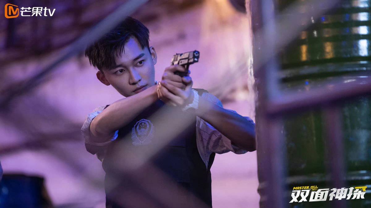 dramapotatoes's tweet photo. #MasterWaitAMoment releases new poster and stills of Lin Yushen and Liu Yitong as drama wraps its run tonight for VIPs
#双面神探 https://t.co/PaTsElqRlI