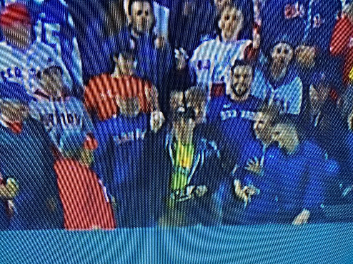 I noticed during Game 4 of the Red Sox/Rays game the same fan at Fenway Park caught homers by Rafael Devers and Wander Franco. Someone needs to track him down! Sign him. #Fenway #Redsox #Fenwaypark #RedSoxNation #MLB <a href="/WEEI/">WEEI</a> <a href="/MLB/">MLB</a> <a href="/985TheSportsHub/">98.5 The Sports Hub</a> <a href="/RedSox/">Red Sox</a> <a href="/bostonherald/">Boston Herald</a> <a href="/BostonGlobe/">The Boston Globe</a>