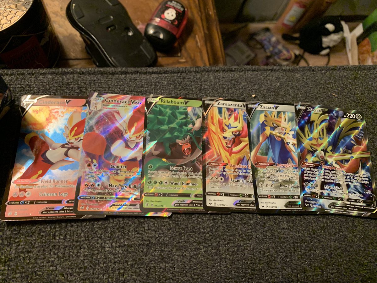 w1ldbl0ndech1ld's tweet photo. These are my pills, all these cards excluding 4 of them are from @DollarGeneral as an employee and a avid Pokémon hunter I have the upmost luck from getting good cards from a supposedly “sucky” packs.I am determined to get all the eevevolutions #Pokemon #avidhunter https://t.co/rqrk1po9zo