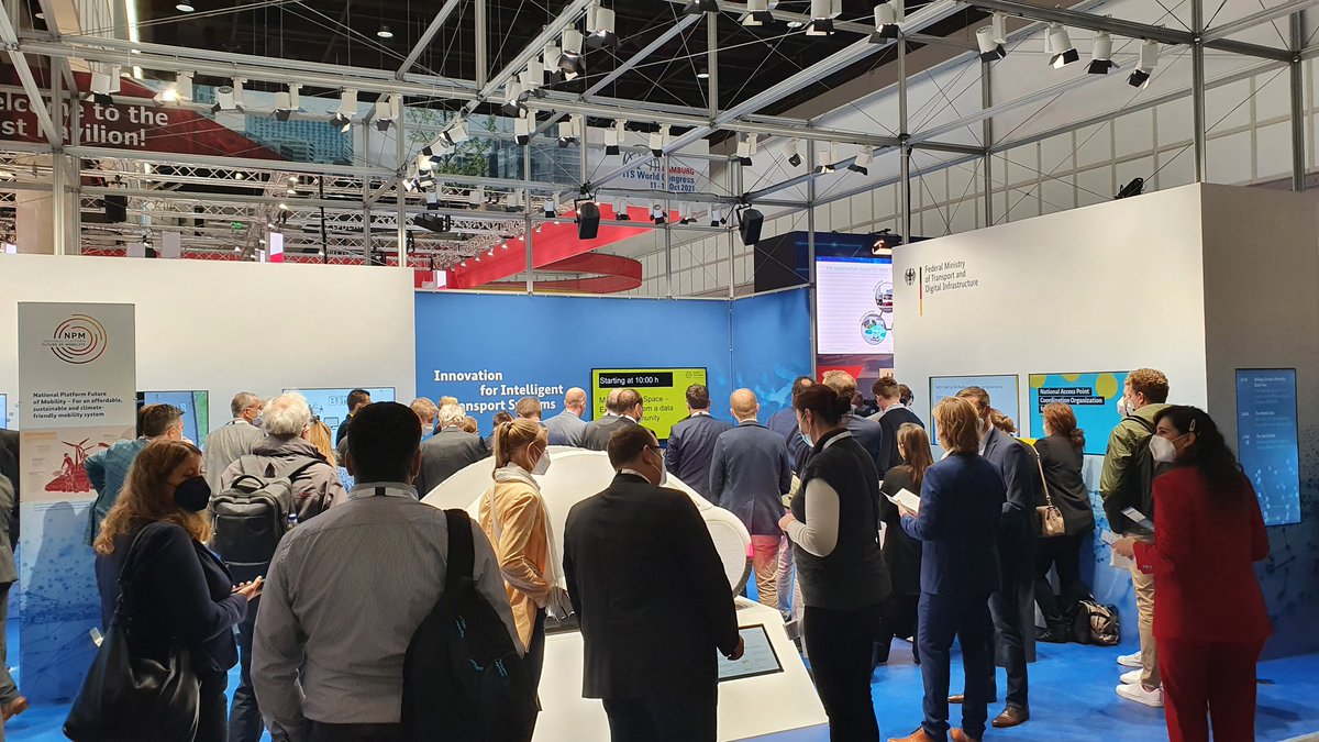 agheindl's tweet photo. Presentation of the @mobilityDS #MobilityDataSpace the #ITSHamburg2021 https://t.co/lvhoqymnJZ
