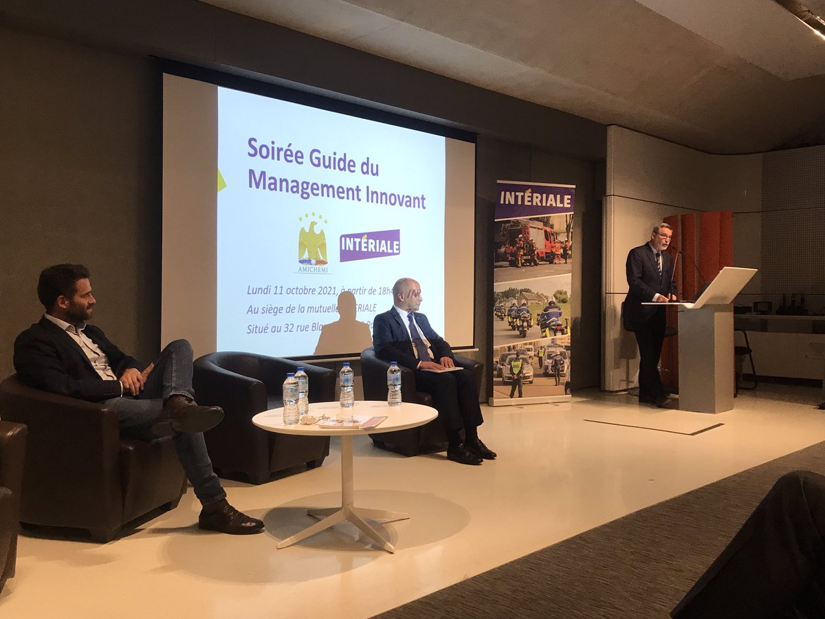 laurentmichel75's tweet photo. Remerciements au siège @Interiale des contributeurs du guide du #management innovant en présence du spécialiste #RH @Francois_bert #Discernement et du président @Bachelier_G et du général Thierry Thomas , représentant #AMICHEMI. https://t.co/v9G5fTNKia