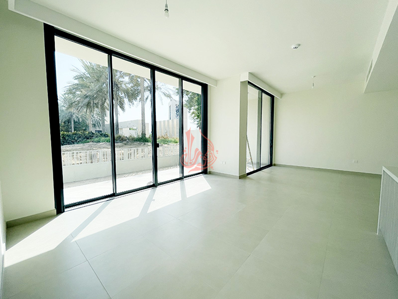 Spfrealty's tweet photo. Wake up to luscious landscaped greens &amp; pristine fairways with an iconic backdrop of the Burj Khalifa and the Dubai skyline.

Available for Rent in Dubai Hills
3 bed + M
Brand New
private garden
roof top terrace
DM for more info
#expo2020 #dubailiving #villaforrent #expatlife https://t.co/l3Gi4Qwxlp