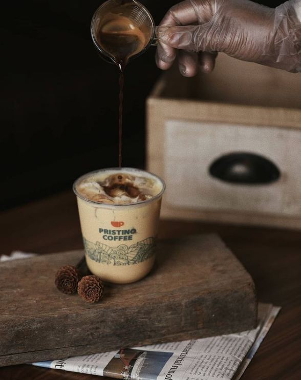 pikappofficial's tweet photo. Enjoy the weekend with a cup of refreshing coffee from @pristino_coffee
Order on Pik App
. https://t.co/KBBQHBp5Bl