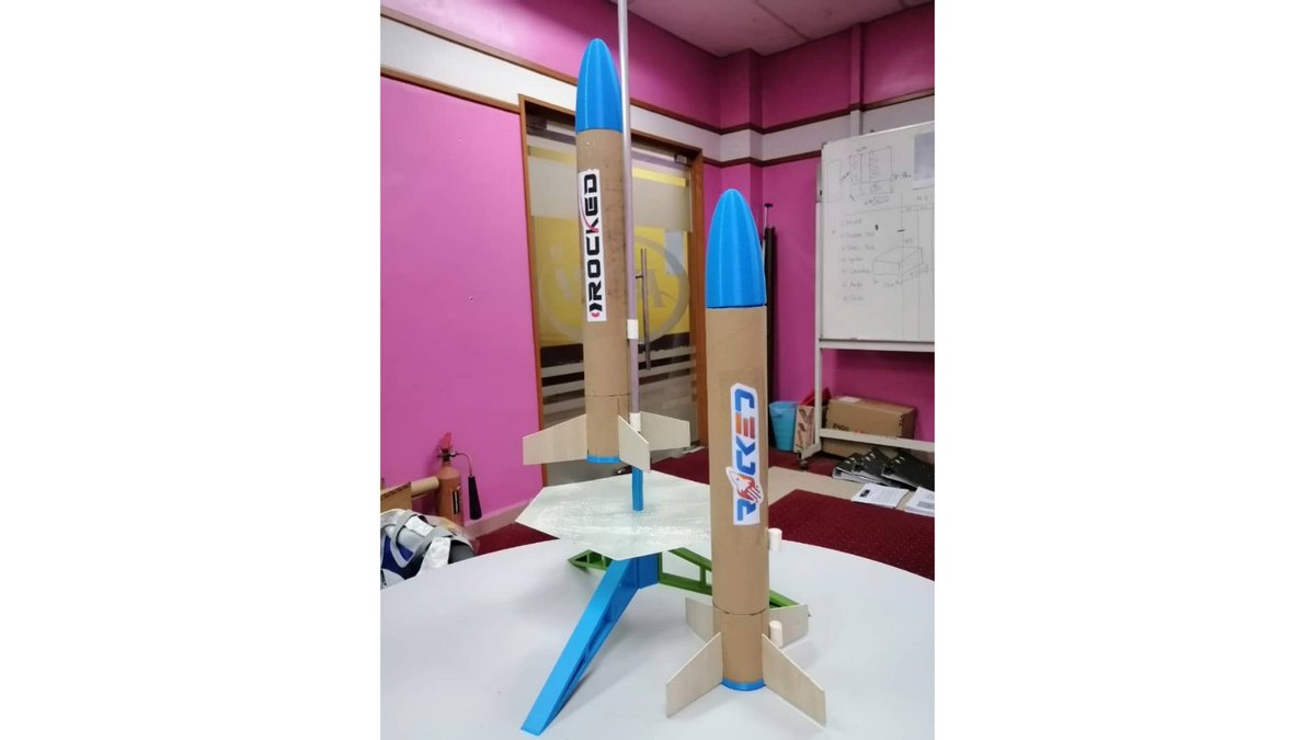 MtcUitm's tweet photo. Ready to launch 🚀

#roketmalaysia https://t.co/29TdB4imjs