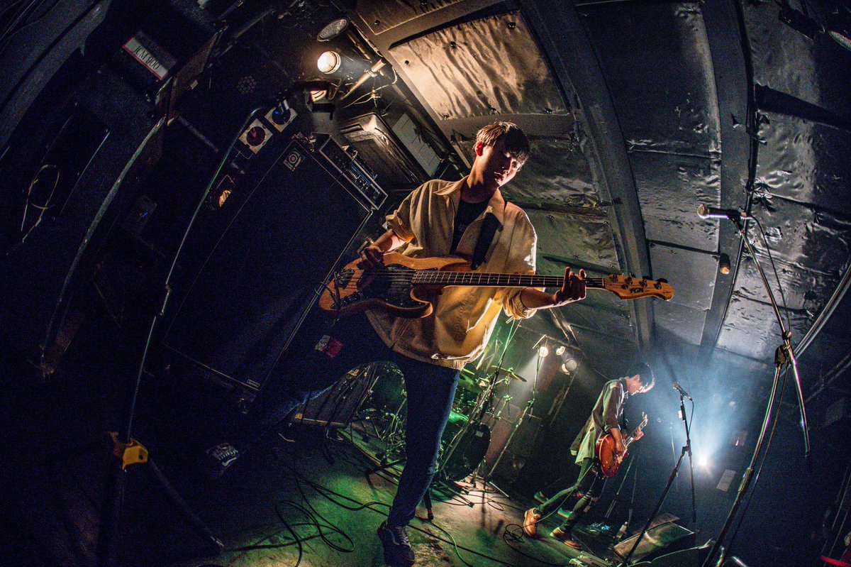 y0___so6's tweet photo. 2021.10.10
FRONT LINE @ryougokusunrize 
band:@AlfredOfficial 

#Alfred 
#Alfrends 
#両国SUNRISE
#ライブ写真 https://t.co/RgcrT2y2D7