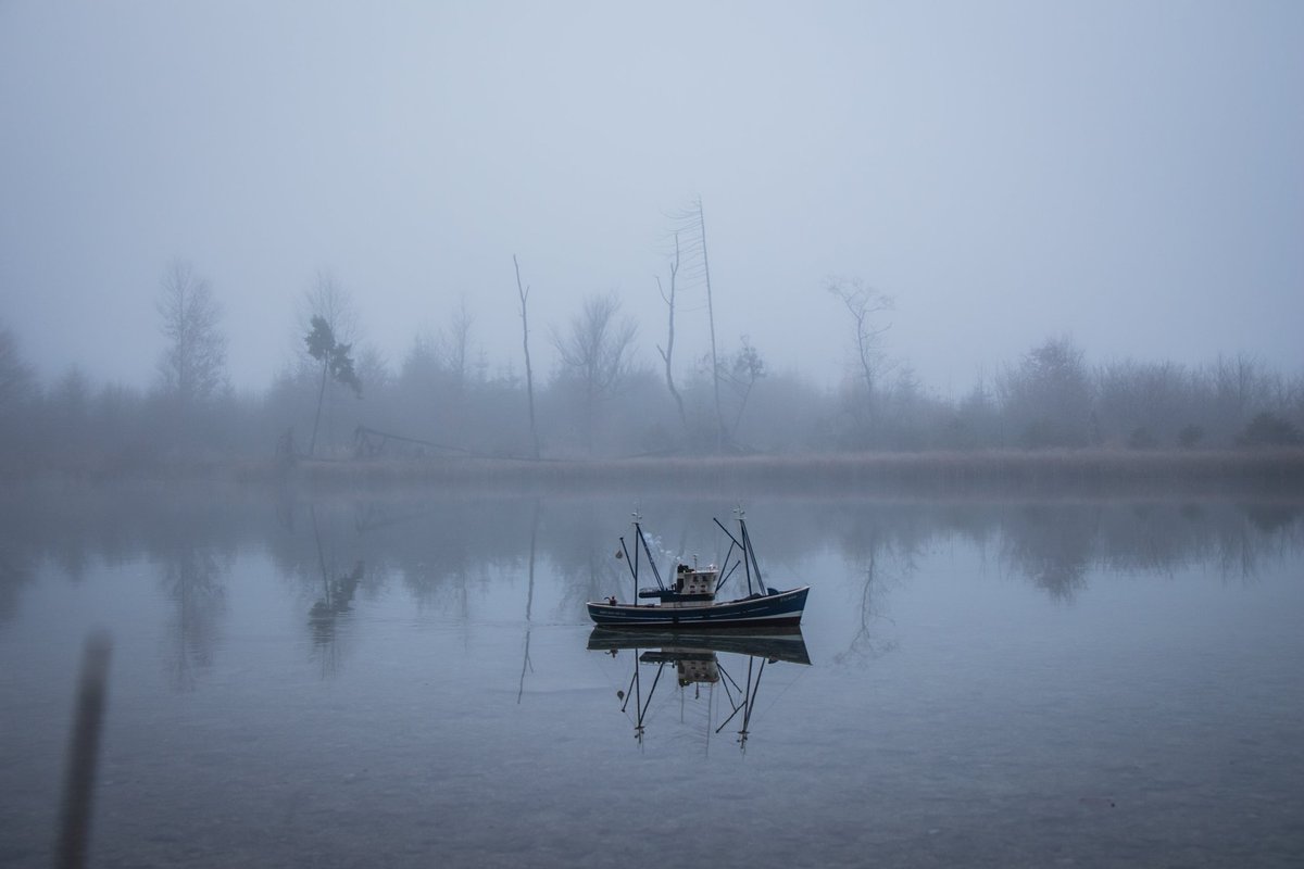 LindingerNews's tweet photo. Mornings like this 🥰

https://t.co/Dm0zGOmvlR

#rcboats #rcship #moody #fog #rchobby #modellbaulindinger https://t.co/Kygl8Q6GD4