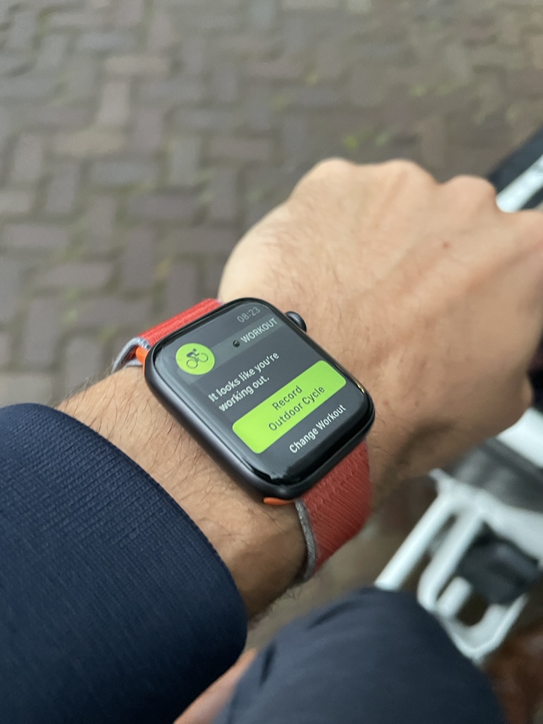 Since watchOS 8 millions of Dutch people get the suggestion they are working out during their everyday commute. 
#noworkout #activetrip #activetravel <a href="/doactivethings/">Active Things</a>