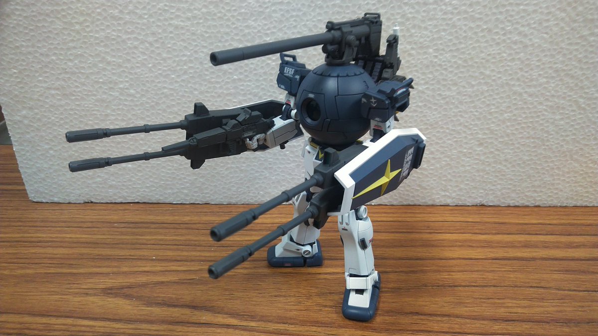 9mezashithebal1's tweet photo. 出来た！陸戦型ガn………
陸戦型ボール？
#ガンプラ
#ガンプラはどんな自由な発想で作ってもいいんだ https://t.co/TKkhJGfT8D