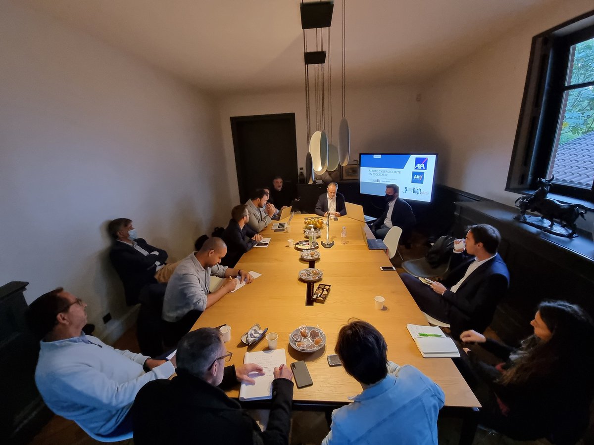 MEDEF31's tweet photo. ✴#vismavie au #Medef31
Reprise des matinales organisées par nos commissions!
On attaque avec la commission transformation numérique
"Alerte cybersecurite en #Occitanie "
Animé par @myDigitplace, JB Garin au sein du cabinet @ALTIJ_Avocats https://t.co/ZbjH56Zm4D