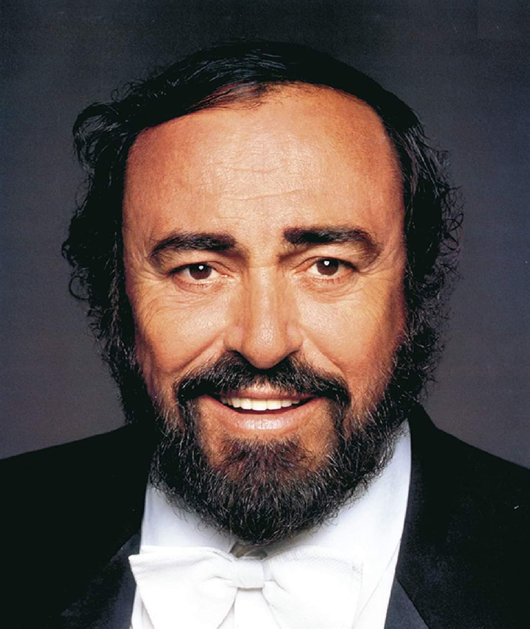 Happy Birthday in Heaven Luciano Pavarotti..   