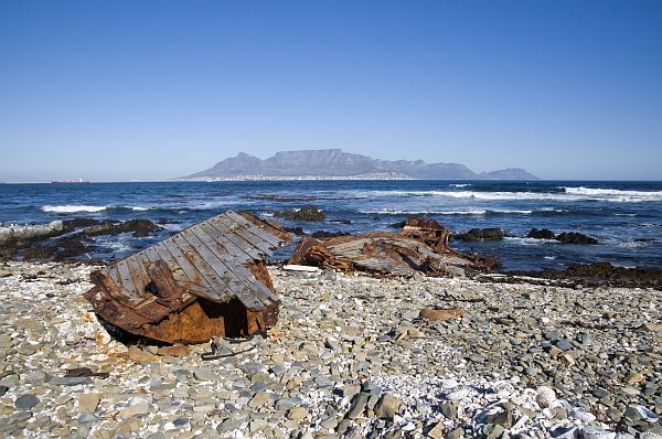 site_africa's tweet photo. DID YOU KNOW?... that there are more than 2000 shipwrecks off the South African coast, most dating back at least 500 years. Our fascinating coastline still offers historical view sites for some of these shipwrecks from bygone eras.
#incentiveprofs #destinationprofs https://t.co/vVfvTjbOr9